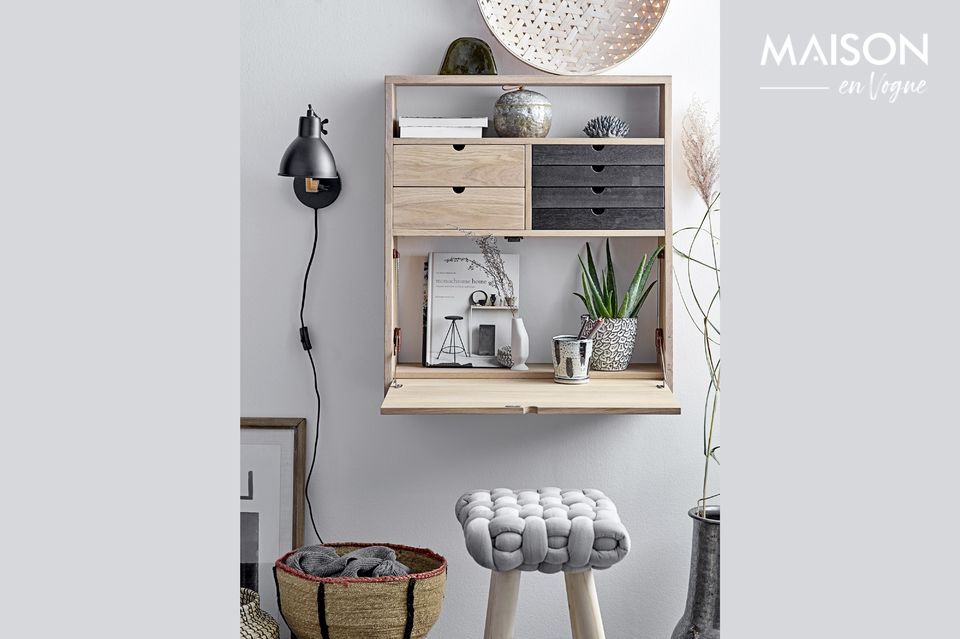 Een wandlamp die vintage klasse en moderniteit op een stijlvolle manier combineert