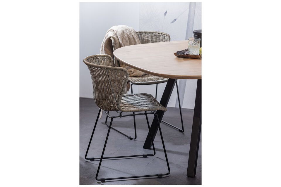 Ontdek onze stijlvolle en praktische rotan stoel geschikt voor binnen en buiten