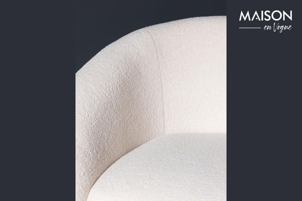 Met een gewicht van slechts 40 kg is hij gemakkelijk te verplaatsen in je huis om aan je