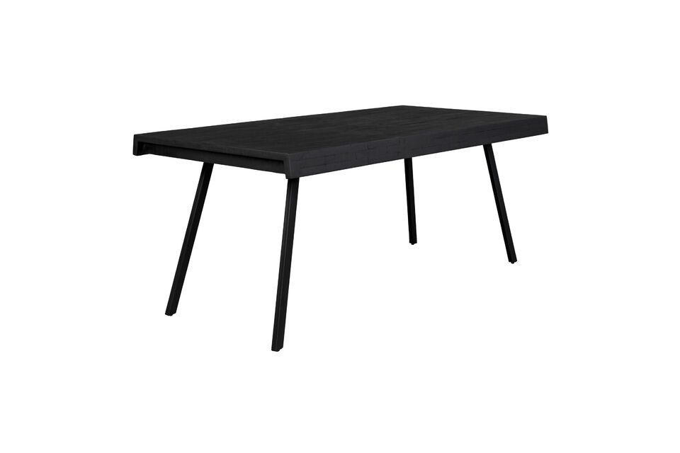 Ontdek de elegante eenvoud van de Suri eettafel