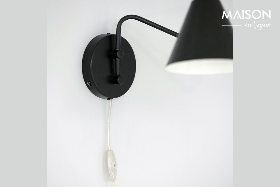 Een moderne wandlamp is origineel
