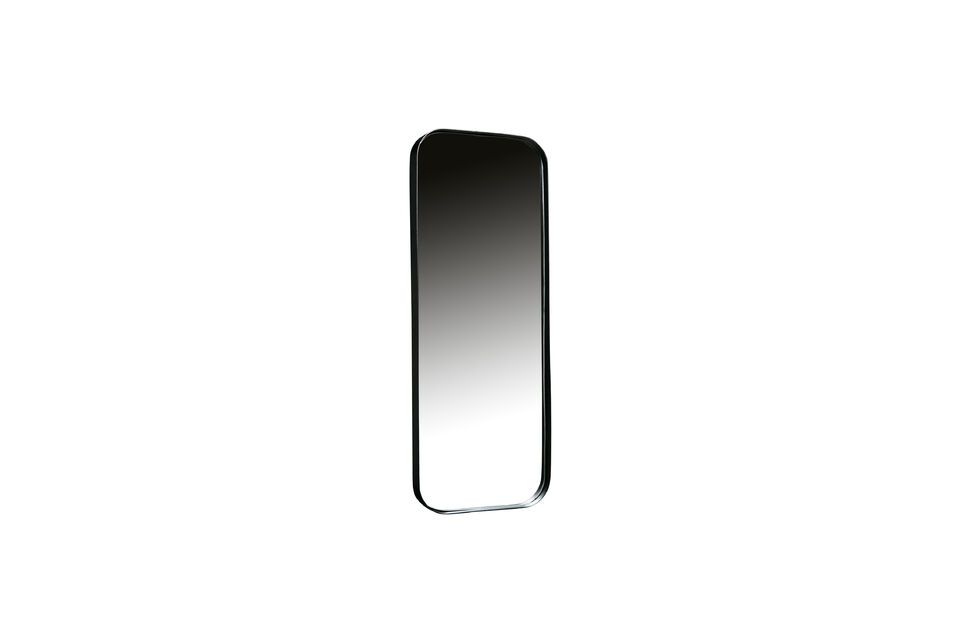 Met zijn warmgewalste stalen frame en zwarte afwerking is deze spiegel zowel duurzaam als